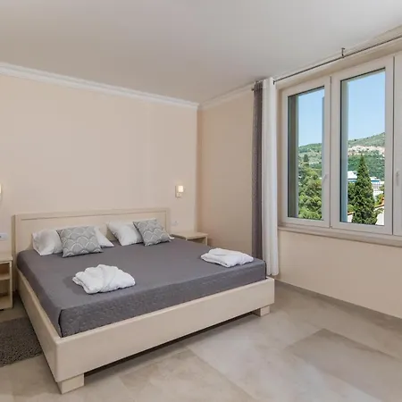 Villa Enigma *