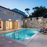 Enigma Villa *